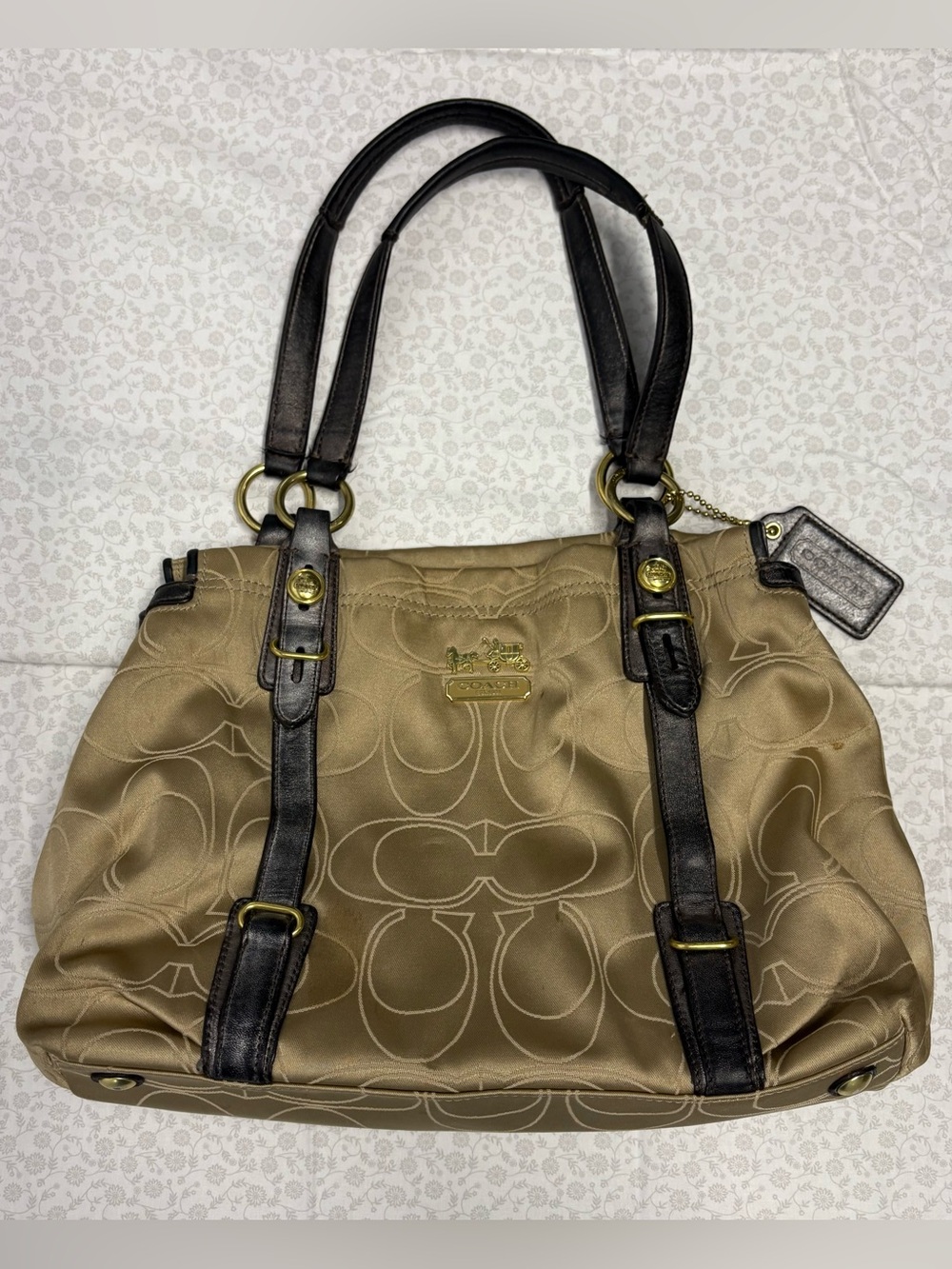 Vintage Y2K Coach Mia Signature Outline Carryall Color Beige Purse Handbag Chic